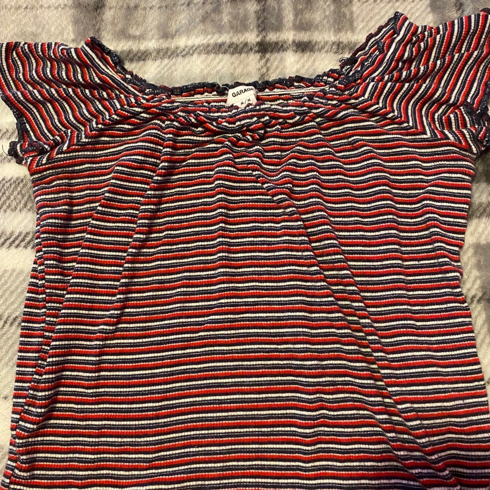 Cute Off The Shoulder Lettuce Edge Crop Top